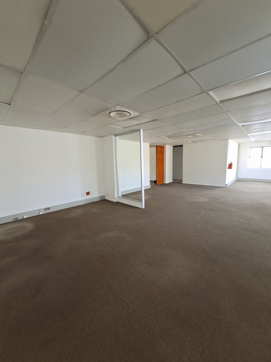 To Let commercial Property for Rent in Okennedyville Western Cape